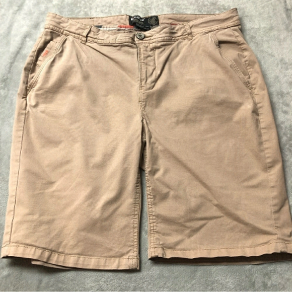 Killtec Taupe Flat Front Shorts Size XL - Picture 1 of 11